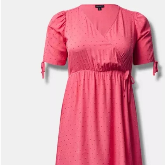 Torrid Women’s Size 2X Midi Swiss Surplice Dress Salmon Short Sleeves Pockets - Picture 5 of 12